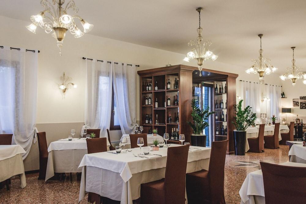 Hotel Alla Villa Fini Доло Экстерьер фото
