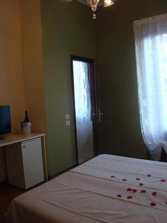 Hotel Alla Villa Fini Доло Номер фото