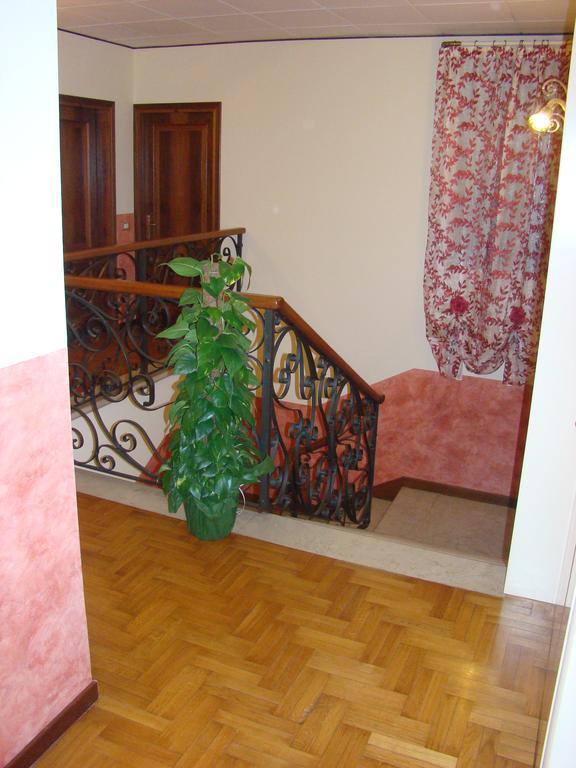 Hotel Alla Villa Fini Доло Экстерьер фото