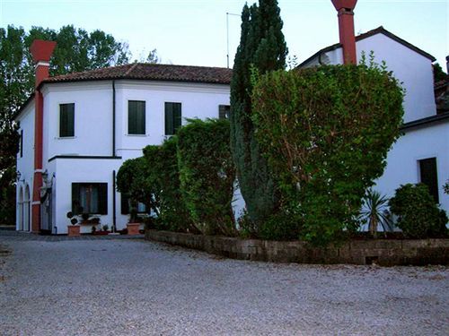 Hotel Alla Villa Fini Доло Экстерьер фото