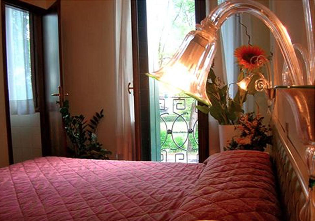 Hotel Alla Villa Fini Доло Экстерьер фото
