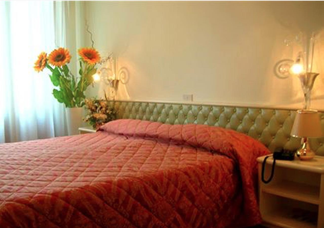 Hotel Alla Villa Fini Доло Экстерьер фото