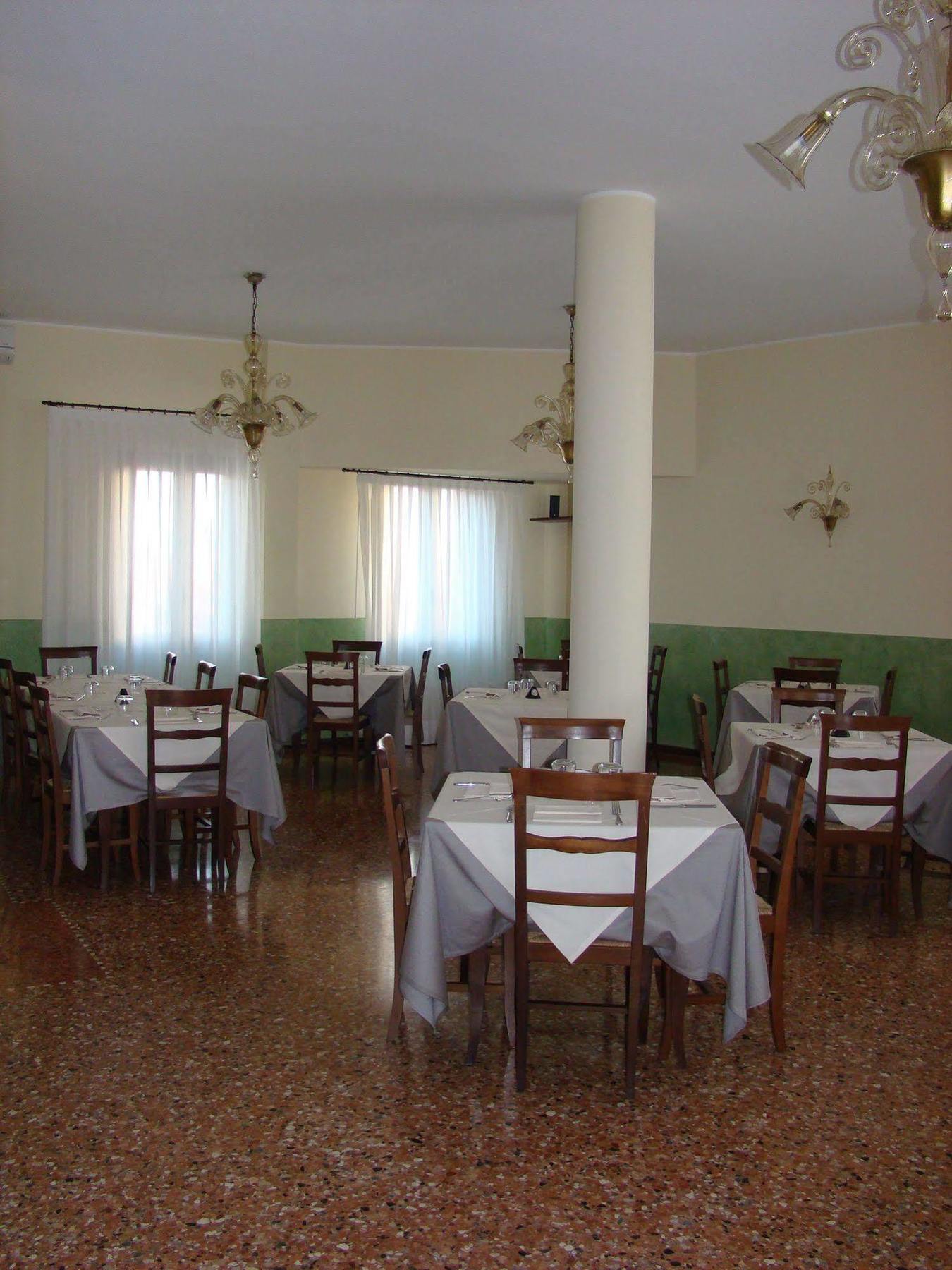 Hotel Alla Villa Fini Доло Экстерьер фото