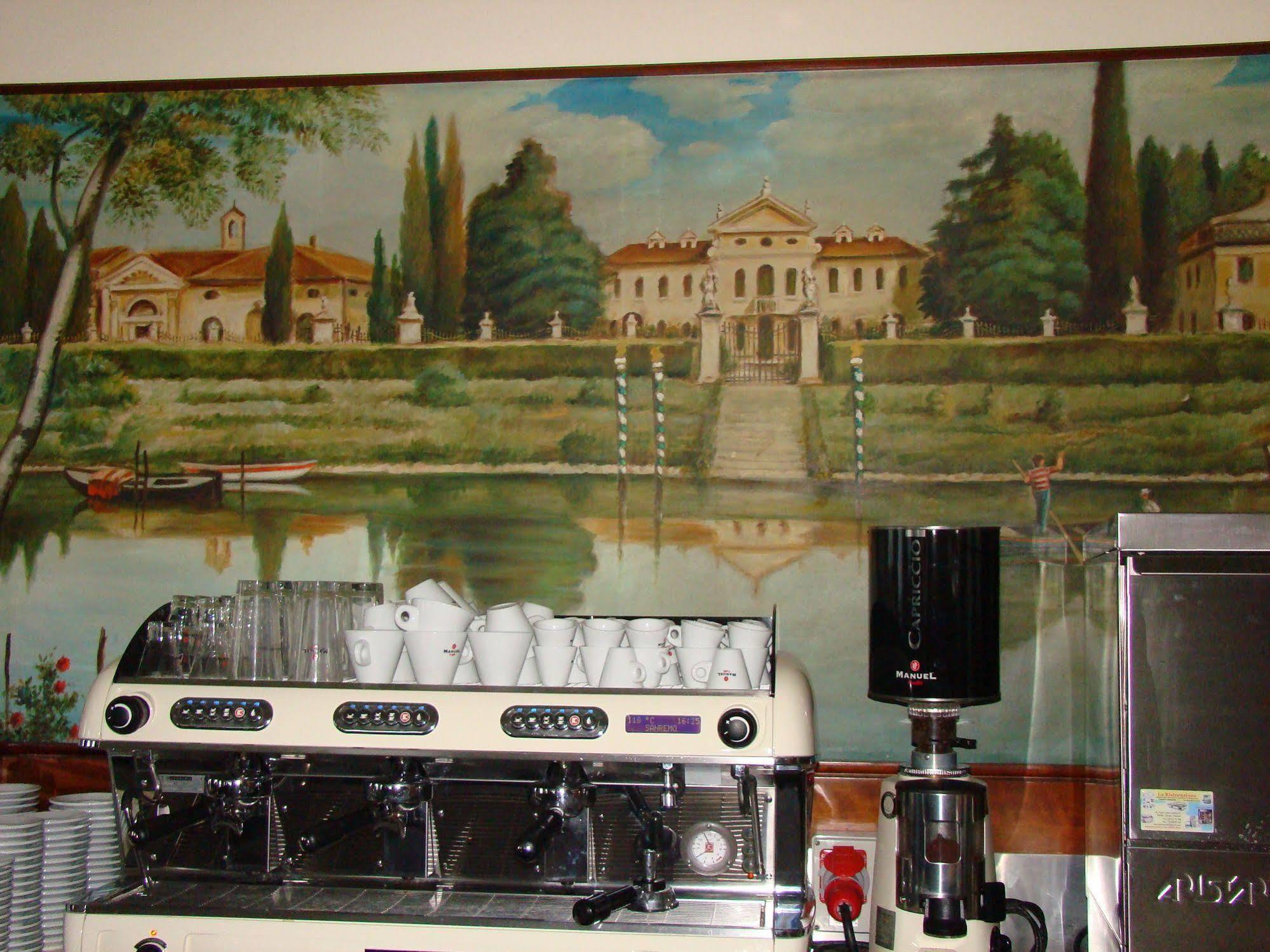 Hotel Alla Villa Fini Доло Экстерьер фото